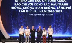 Trao Giải “Báo chí với công tác đấu tranh phòng, chống tham nhũng, lãng phí” lần thứ hai, năm 2018-2019